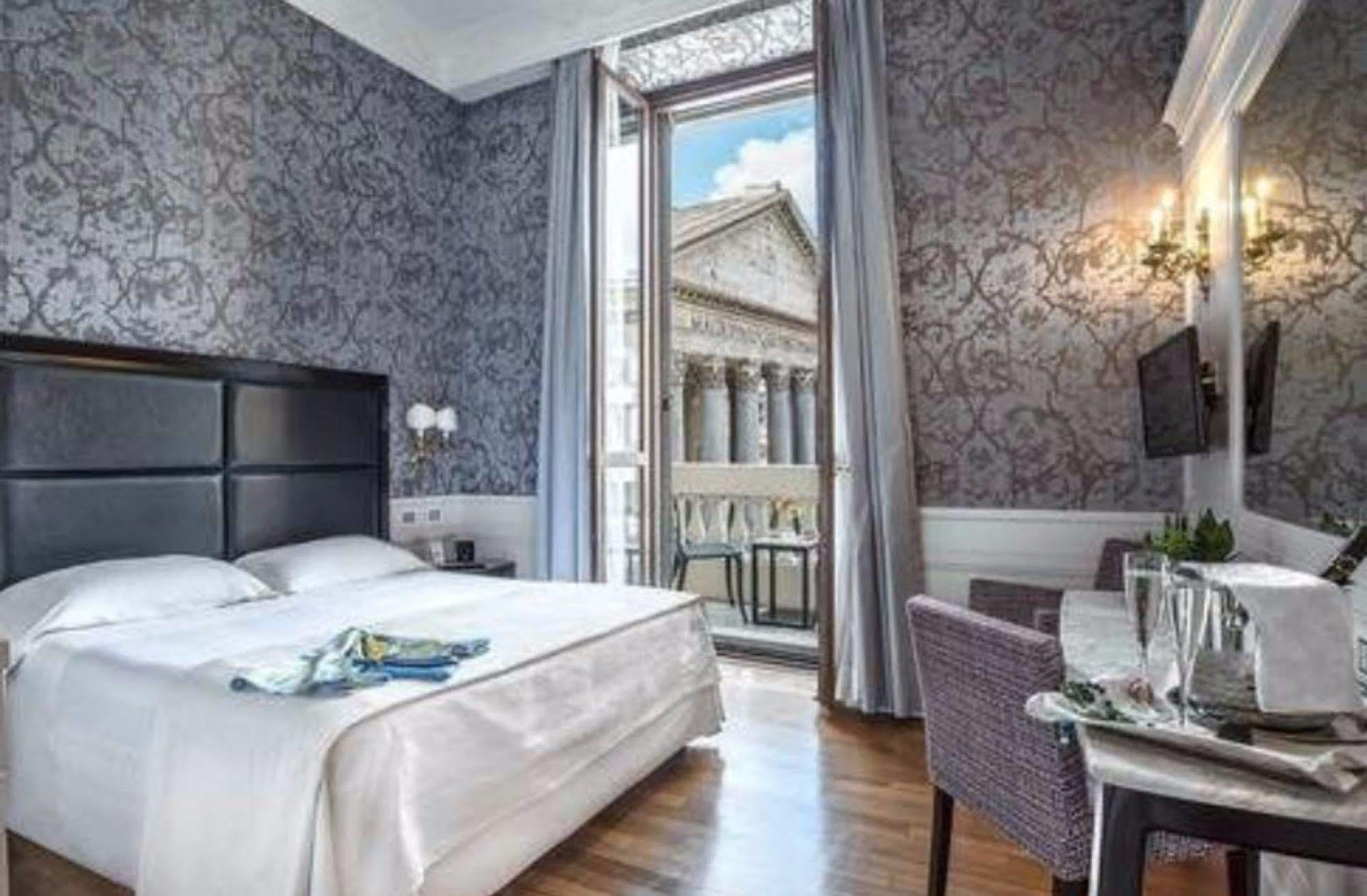 Del Senato 3* Rome