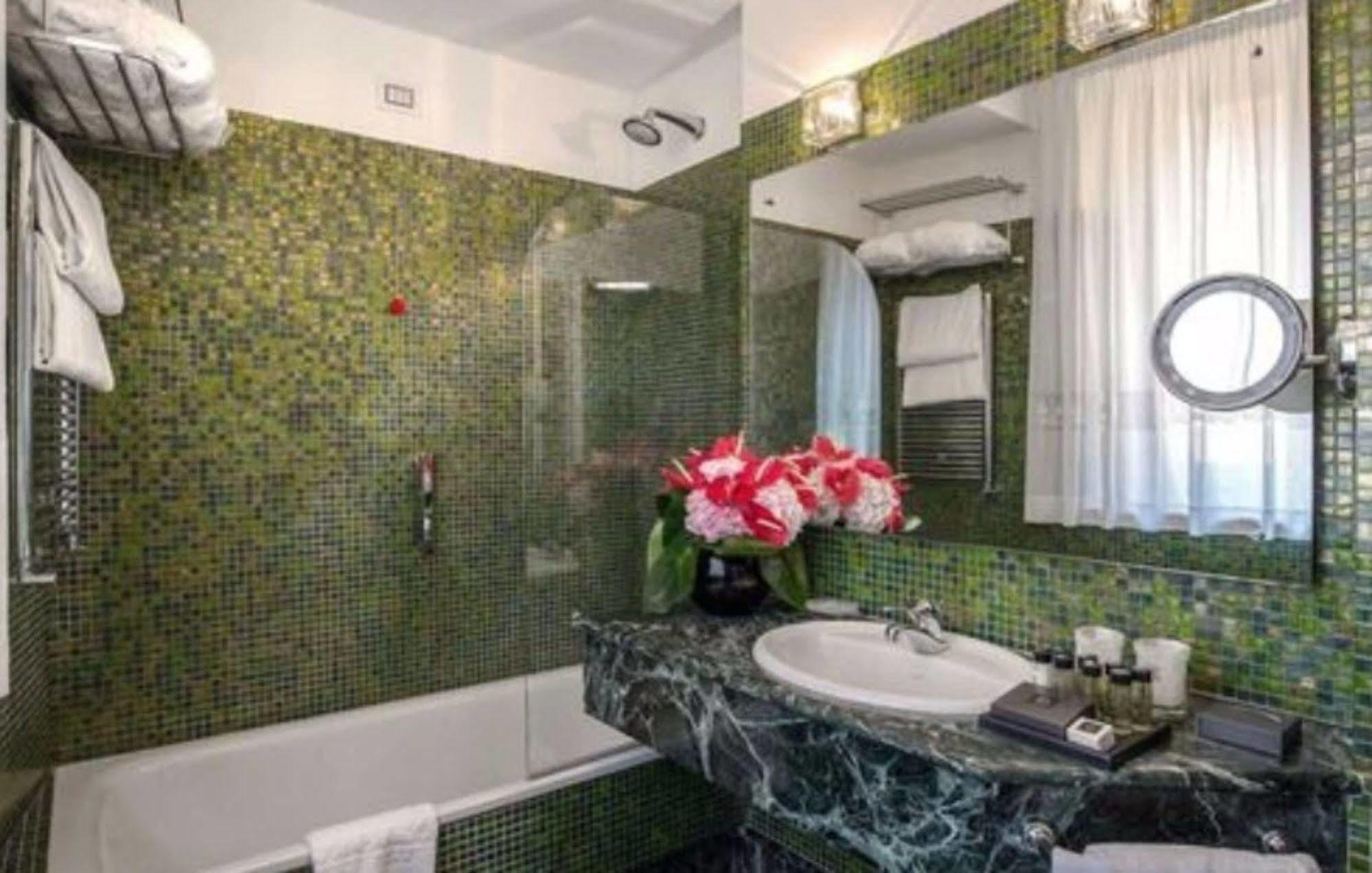 Hotel Del Senato Rome