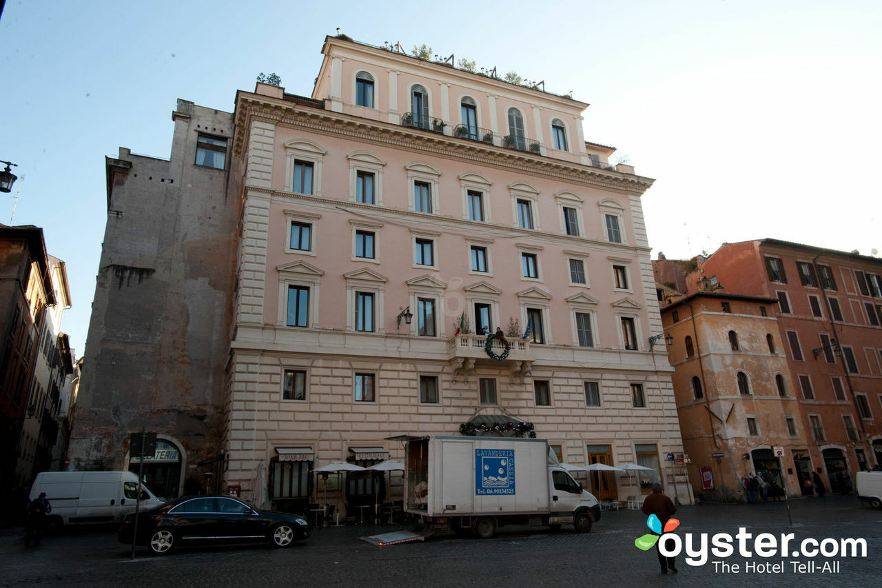 Del Senato 3* Rome